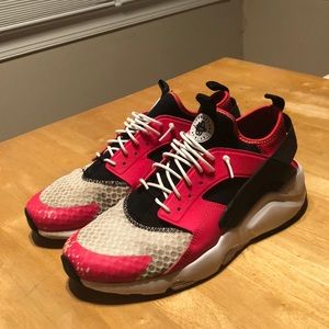 Nike Huraches— Condition 5/10.
